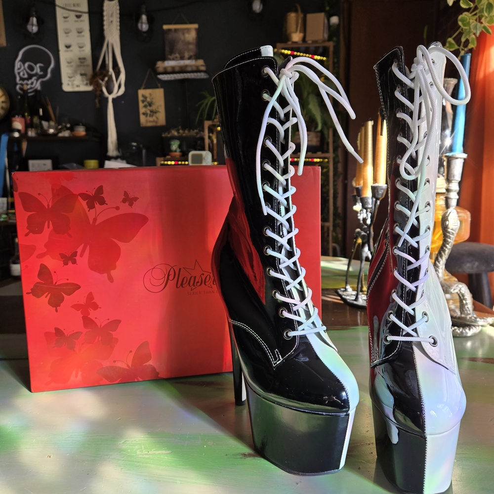Pleaser Black And White Platform Lace-Up Boots Adore 1040-tt New In Box